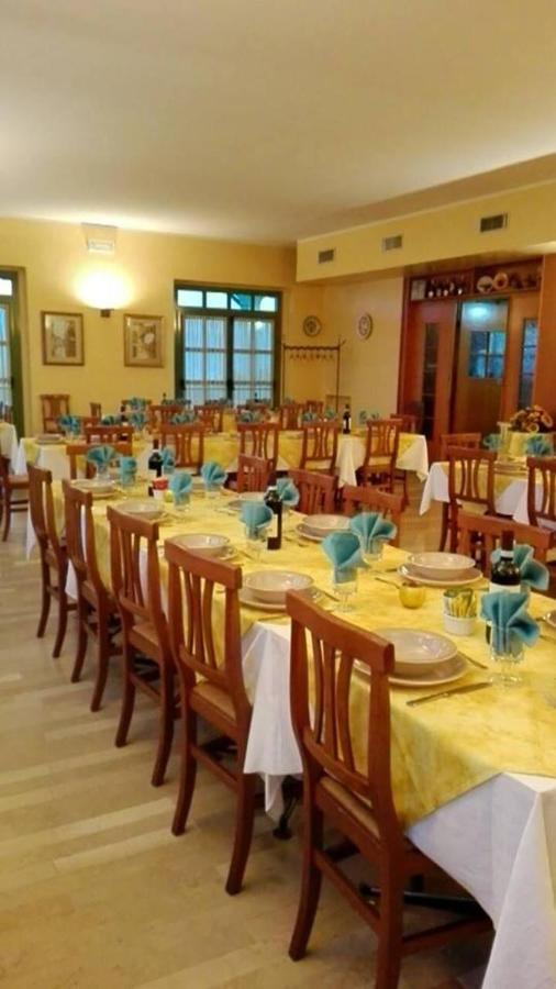 Albergo La Rovere Roverbella Zewnętrze zdjęcie